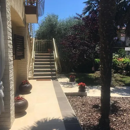 Apartment Marco 2 *